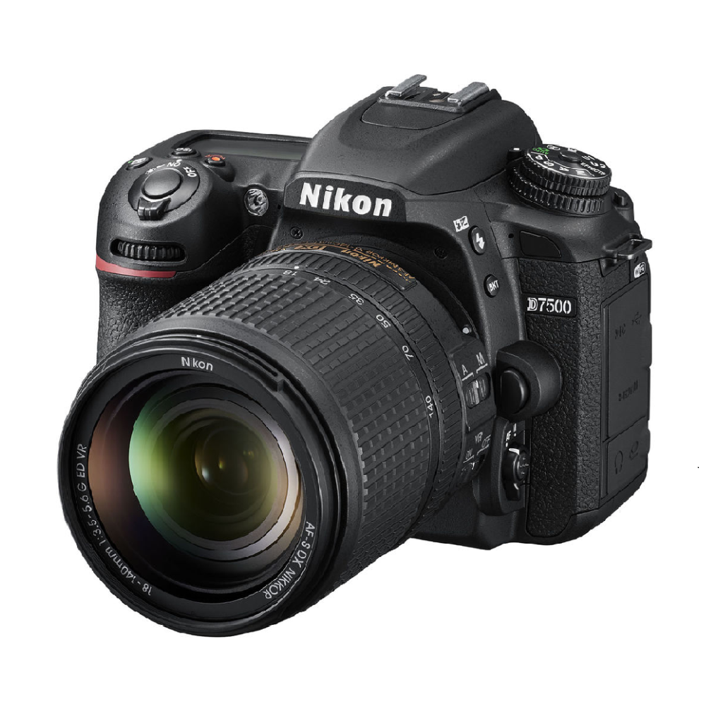 Nikon D7500 + Lente 18 - 140